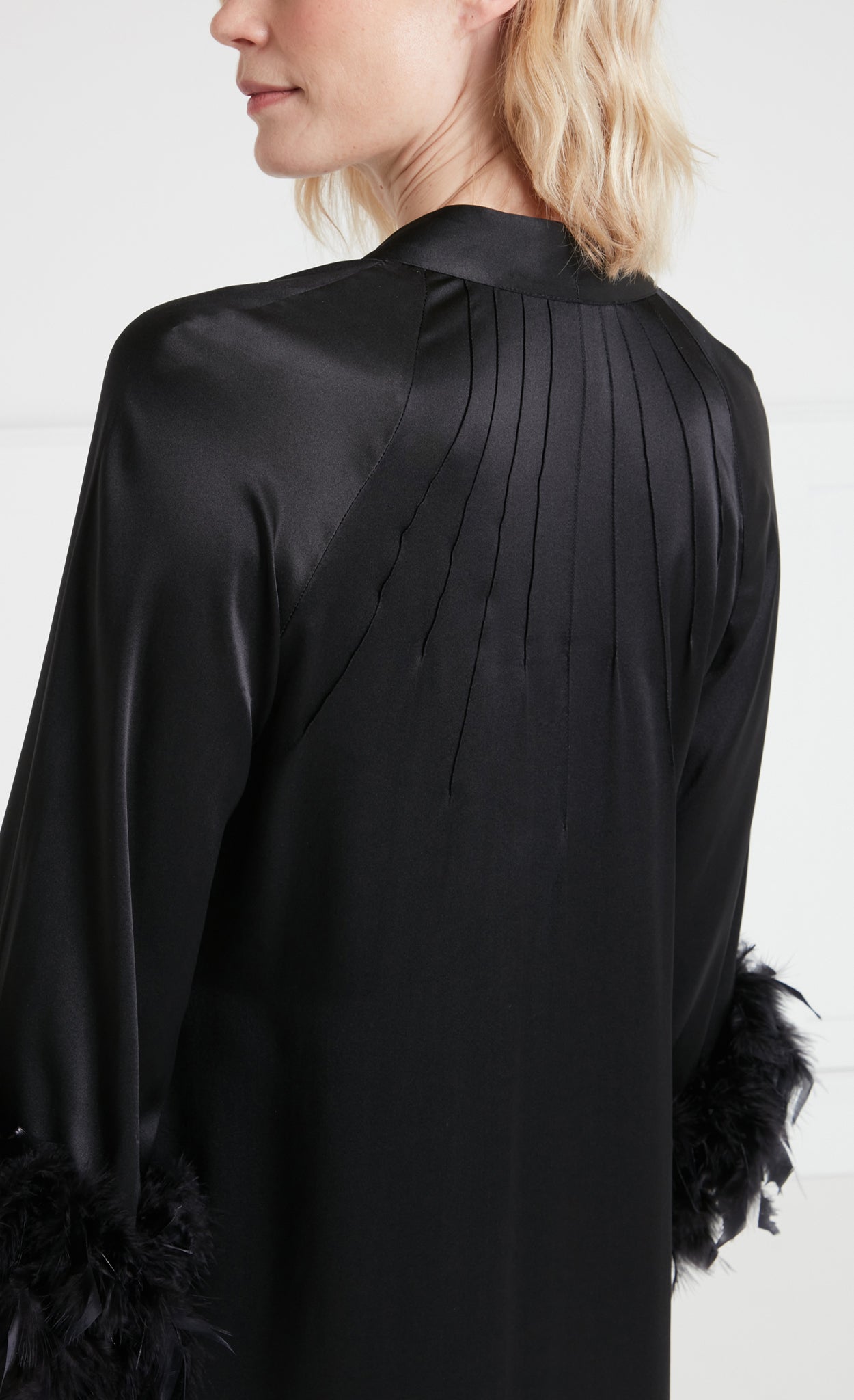 Hebe Ostrich Feather Robe - Black