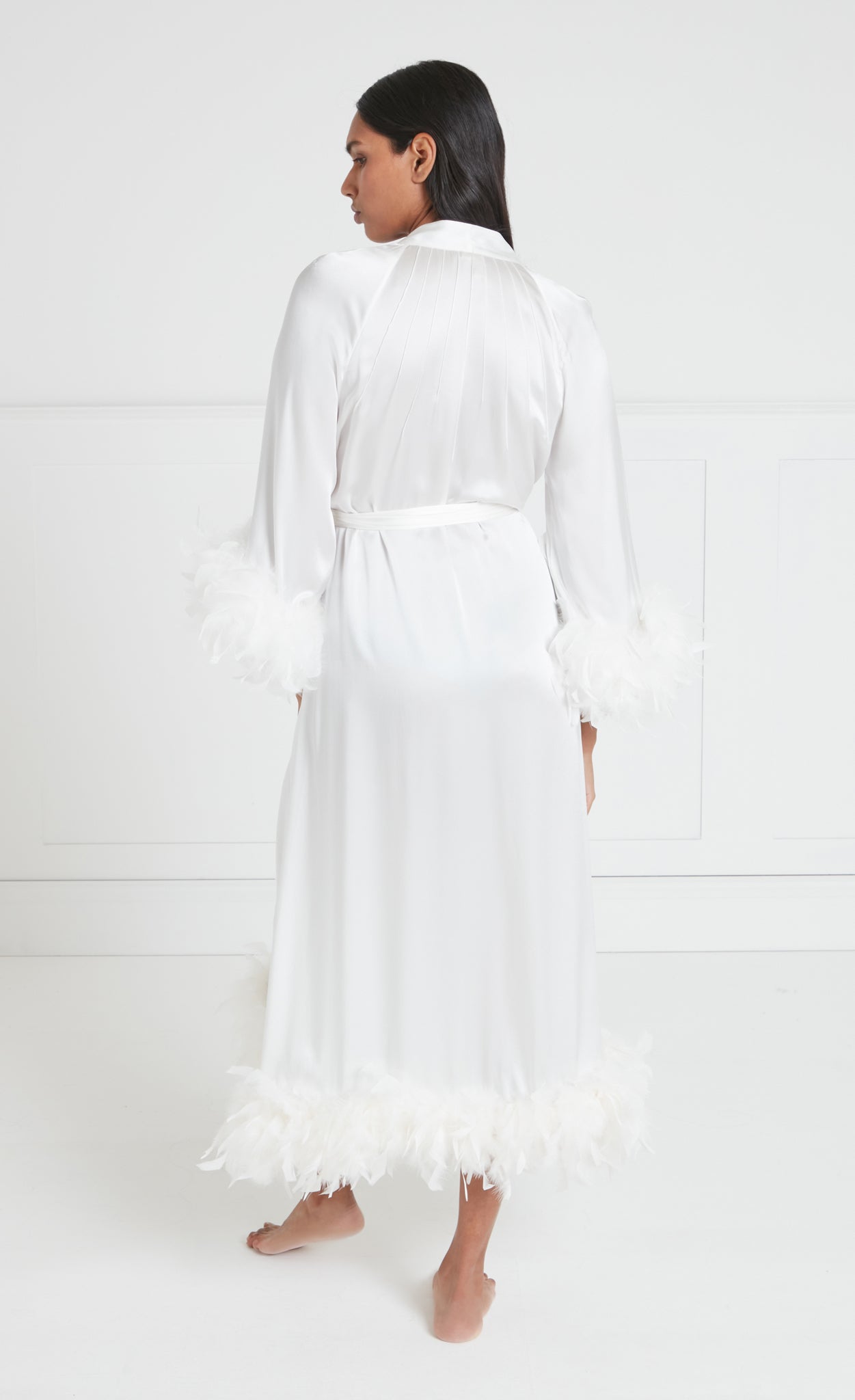 Hebe Ostrich Feather Robe - Off White