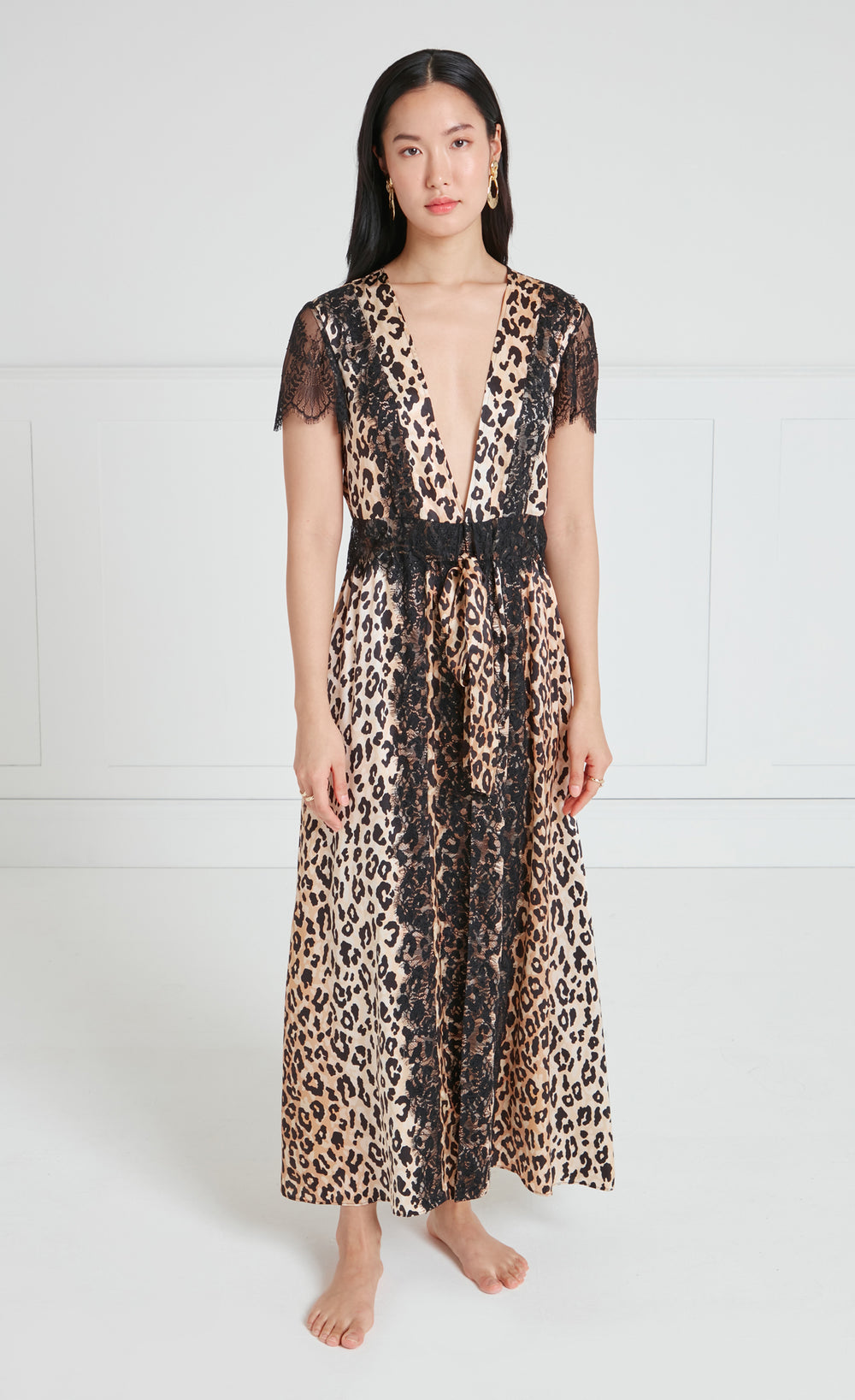 Nyx Short Sleeve Robe - Black/Leopard